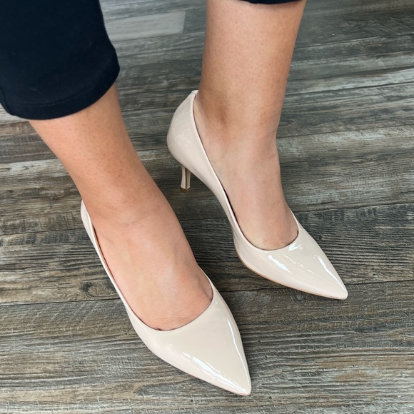 BRAWN’S Elegant Cream/Nude Patent Leather Heels size EU 37/US 6.5-7 - Picture 1 of 12